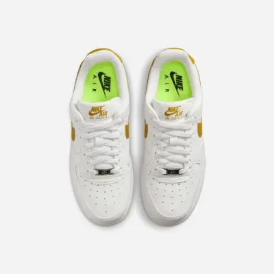 Scarpe Nike Air Force 1 07 Se Bianco e Oro Donna EKINSPORT