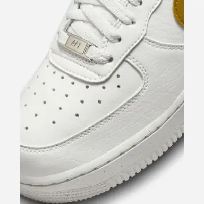 Nike Air Force 1 07 Se WeiB Gold Damenschuhe EKINSPORT