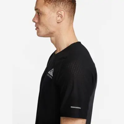 tee shirt nike dri fit trail solar chase pour homme dv9305 010
