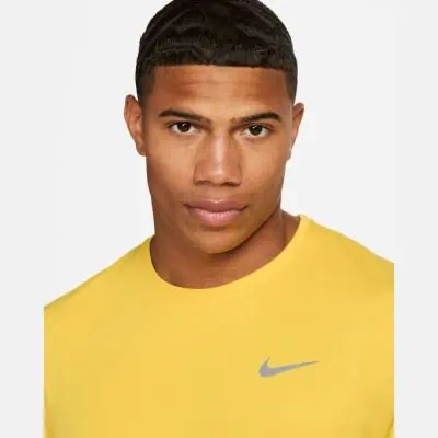 T shirt nike homme jaune shop