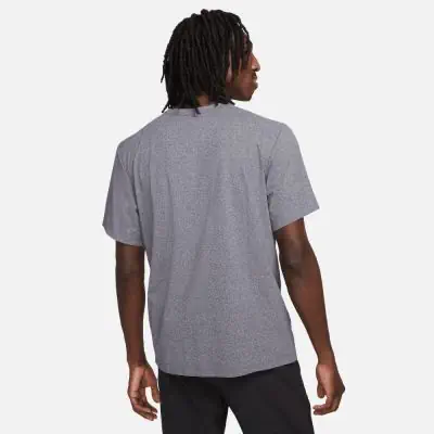 t shirt nike hyverse dri fit uv versatile homme dv9839 451