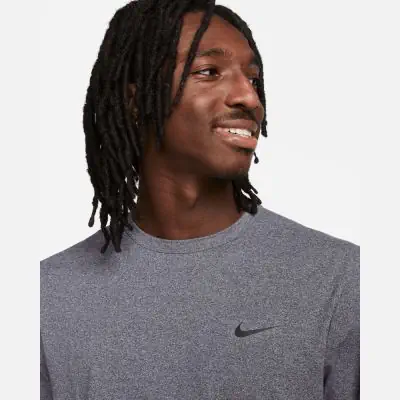 t shirt nike hyverse dri fit uv versatile homme dv9839 451