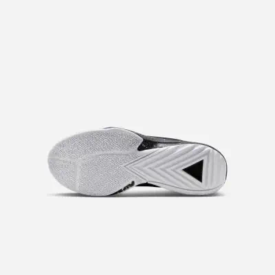 Freak 5 Black & White Men's Basketball Shoes | EKINSPORT
