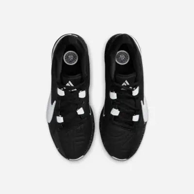 Men's nike black and white basketball shoes deals