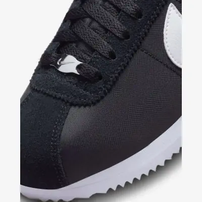 Chaussures Nike Cortez Textile Noir Blanc pour Femme EKINSPORT