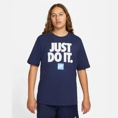 Nike sportswear just do it t shirt 2025