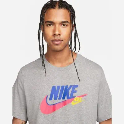 T-shirt Nike Sportswear pour Homme - FB1074-063