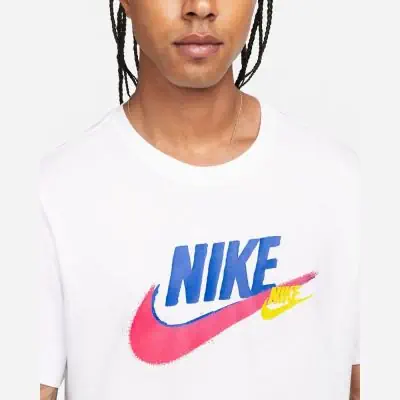 T-shirt Nike Sportswear pour Homme - FB1074-100