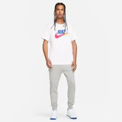 T-shirt Nike Sportswear pour Homme - FB1074-100