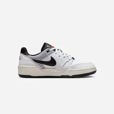 Chaussures Nike Full Force Low Blanc Noir pour homme