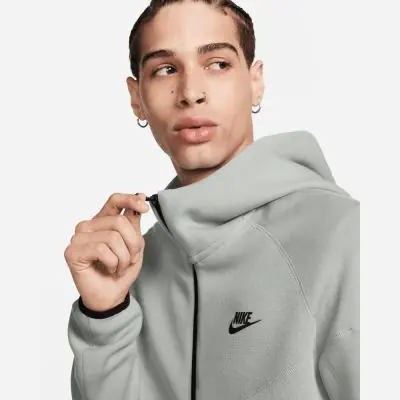 Sudadera con capucha y cremallera Nike Tech Fleece Windrunner Grey Hombre EKINSPORT