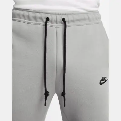 Men s Nike Tech Fleece Slim Fit Jogging Socks Heather Grey EKINSPORT
