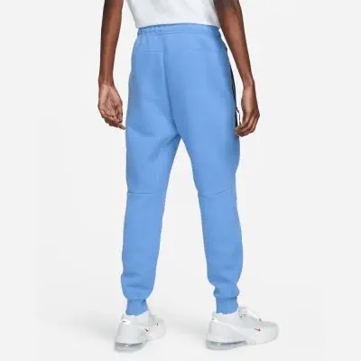 Nike jogging fit deals