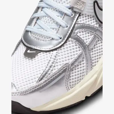 Nike V2K Run White Women s Shoes EKINSPORT