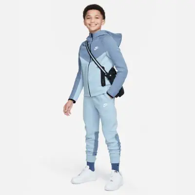 survet nike bleu pastel