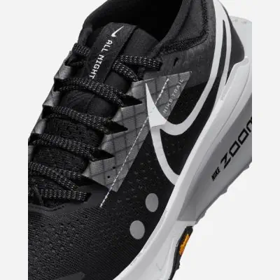 chaussures nike zegama femme fd5191 001