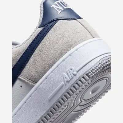 Chaussures Nike Air Force 1 '07 Gris pour Homme FD9748-001
