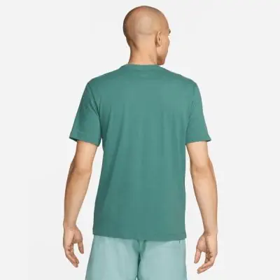 t shirt nike sportswear vert homme fq3796 361