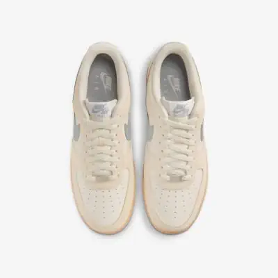 Chaussures Nike Air Force 1 07 Gris Blanc pour Homme EKINSPORT