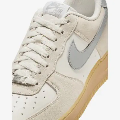 Nike air force 1 lv8 men's shoe best sale