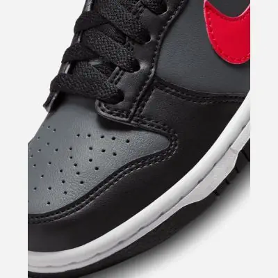 chaussures nike dunk low noir et rouge pour enfant fv0373 001