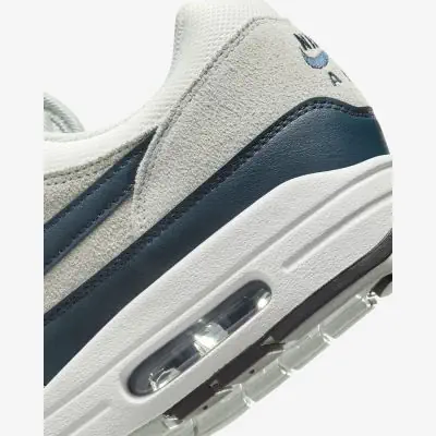 Chaussures Nike Air Max Essential pour Homme EKINSPORT - Main Image
