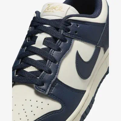 Bleu Marine Chaussure Nike Blanche Et Bleu Chaussures Nike