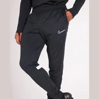 Pack Entrainement Nike Academy 21 maillot, short,chaussettes, polo, survetement, sac, parka