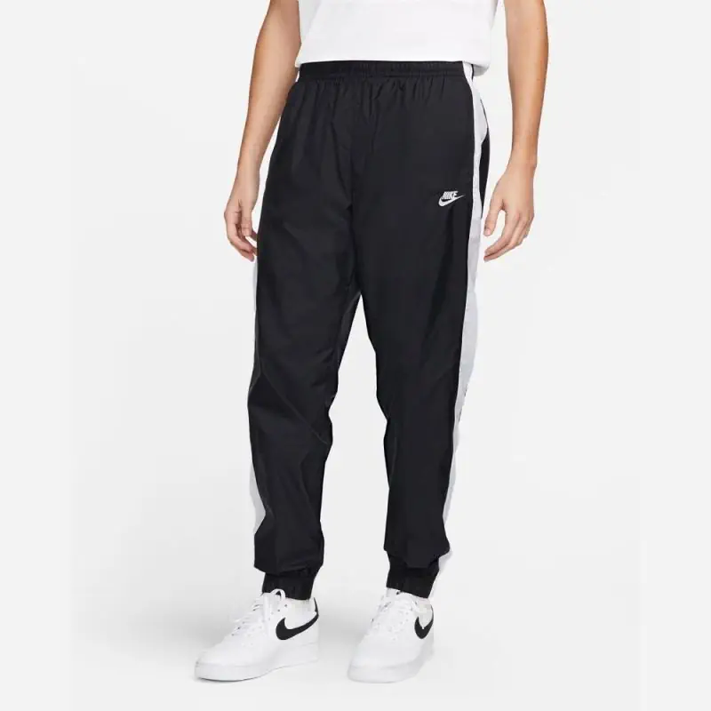 ensemble-de-survetement-tisse-a-capuche-nike-sportswear-pour-homme-bv3025-013 ensemble-de-survetement-tisse-a-capuche-nike-sportswear-pour-homme-bv3025-013