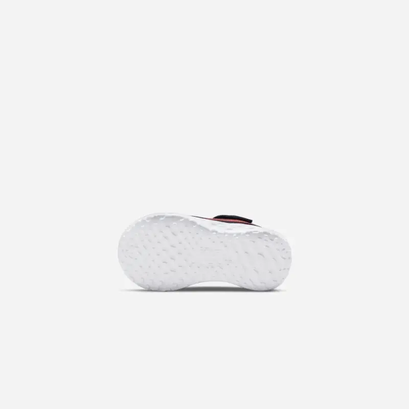 chaussures nike revolution 6 bleu marine enfant dd1094 412 chaussures nike revolution 6 bleu marine enfant dd1094 412