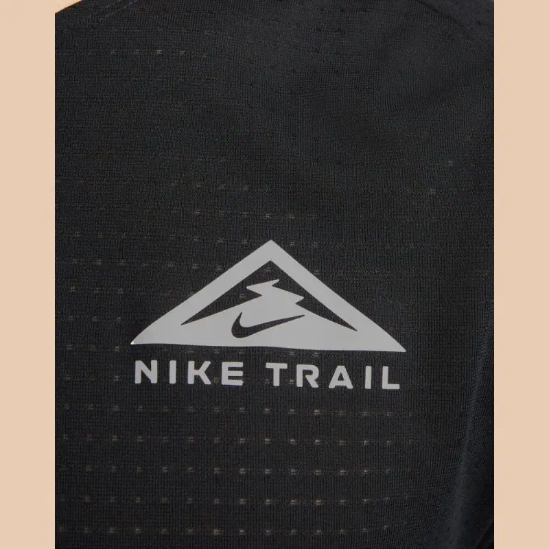 tee shirt nike dri fit trail solar chase pour homme dv9305 010 tee shirt nike dri fit trail solar chase pour homme dv9305 010