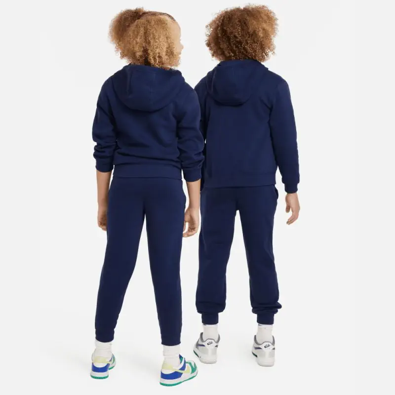 Ensemble de survêtement Nike Sportswear Club Fleece pour enfant - FD3114-410 Ensemble de survêtement Nike Sportswear Club Fleece pour enfant - FD3114-410