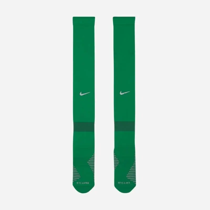 chaussettes de football hautes nike matchfit vert fq8253 302 chaussettes de football hautes nike matchfit vert fq8253 302