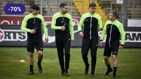 nike academy pro