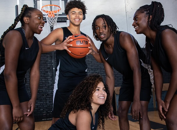 Equipamento e vestuário de basquetebol da Nike para o seu clube