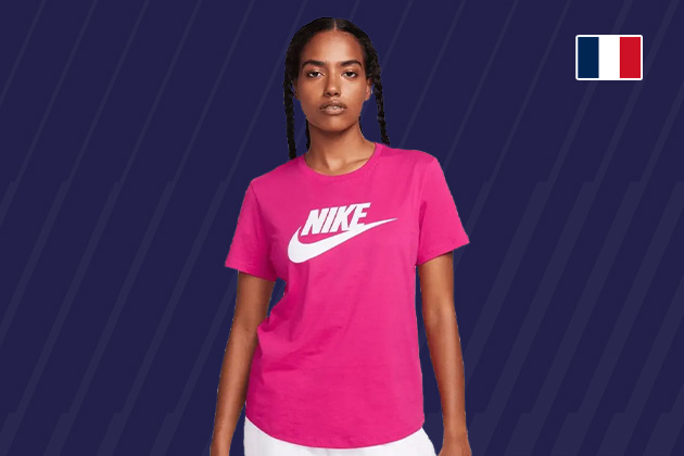 Vêtements Nike pour Femme en promo