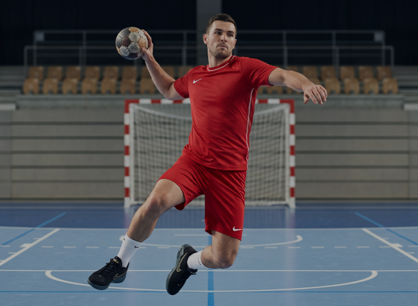 Equipements et tenues de handball Nike pour votre club
