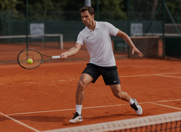 Equipements et tenues de tennis Nike pour votre club